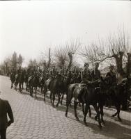 1968 Komárom, Dobi István politikai gyűlése, választási beszámolója, 13 db vintage negatív Kotnyek A...