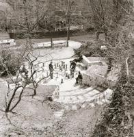 cca 1970/1980 Budapesti városképek, épületfotók vegyesen, 77 db vintage negatív (korábban visszamaradt tételek összevonásából), 6x7 cm