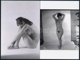 cca 1973 Mindent megmutatnak, szolidan erotikus fényképek, 33 db mai nagyítás korabeli negatívokról,...