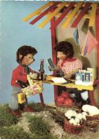 28 db MODERN mese, rajzfilm és bábfigura motívumlap / 28 MODERN cartoon and puppet motive cards