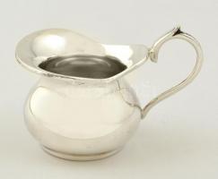 Ezüst(Ag) mini füles kiöntő, jelzett, m: 4,5 cm, nettó: 26,4 g