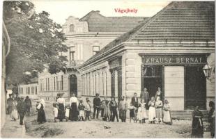 Vágújhely, Nové Mesto nad Váhom, Waag-Neustadtl; utcakép Krausz Bernát üzletével. Steinmann Jakab Hungaria kiadása / street view with shop