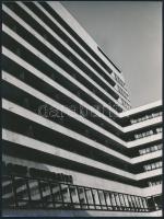 cca 1989 Budapest, VIII., az Állami Biztosító épülete a Köztársaság tér - Luther utca sarkán, 3 db f...