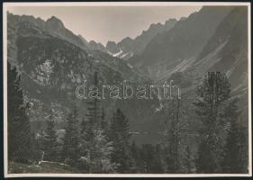 cca 1910 Magas-Tátra, Poprádi-tó, Omladék-völgy, Erdélyi Mór felvétele, hátulján feliratozva, 11,5×16 cm /  cca 1910 Vysoké Tatry, the Popradské pleso and the Zlomiská, vintage photo, with notes on its back, 11,5×16 cm