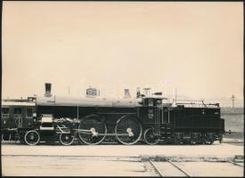 cca 1920-1930 Ganz-mozdony, fotó, 12×17 cm