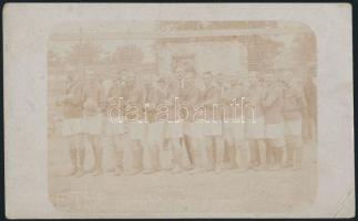 cca 1920-1930 Pesterzsébet, az Erzsébetfalvai Törekvés Sport Club csapata, fotólap, hátulján feliratozva, 9×14 cm
