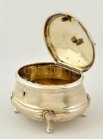 Ezüst (Ag.) cukordoboz aranyfácán figurával a tetején, jelzett, mesterjeggyel (JB),  belül aranyozot...