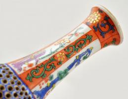 Antik Herendi áttört falú díszváza, kézzel festett, jelzett, kopott aranyozással, m: 23 cm /

Anti...