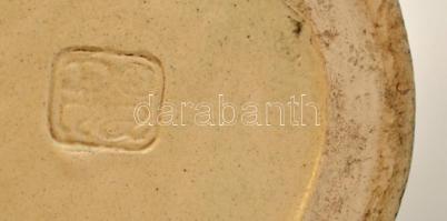 Tájképes kínai váza, kézzel festett, jelzett, tetején apró hajszál repedéssel, m:32,5 cm