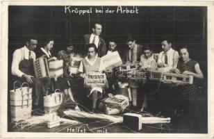 58 db RÉGI osztrák városképes lap, sok kastély, néhány fotó / 58 pre-1945 Austrian town-view postcar...