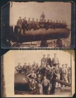 cca 1900 Hajósok a hajókéményen, 2 db fotólap, sarkain hiánnyal, 9x14 cm