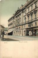 Arad, Nemzeti színház, utcakép, Sugár József úri szabóság és Rettinger Antal üzlete. Bloch H. nyomdája kiadása / street view with theatre and shops