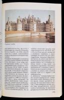 Szentkirályi Zoltán: Az építészet világtörténete I-II. Bp., 1980, Képzőművészeti Alap. Kiadói papírk...