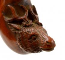 Fladerer szarvasfej díszítésű faragott pipa, jelzett, h: 9 cm