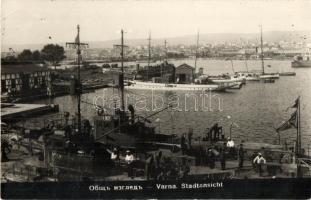 Varna, Stadtansicht / kikötő, parti monitorhajók, őrnaszádok, ágyúk, matrózok / harbor, monitor ships, cannons, mariners, photo (ragasztónyomok / glue marks)