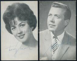Záray Márta (1926-2001) és Vámosi János (1925-1997) énekes házaspár aláírása az őket ábrázoló fotón