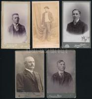 cca 1860-1890 Vegyes keményhátú fotótétel, 10 db, férfi portrék, Bp. Schmidt Ede (2 db), Arad Ravasz Imre (2 db), Eger Rónai Dénes (2 db), Pest Fleger Károly, Bp. Singberger Béla, Sillein Mathilda Rek, Bucuresci E. Pesky, 11x6,5 cm és 10x6 cm közötti méretben.