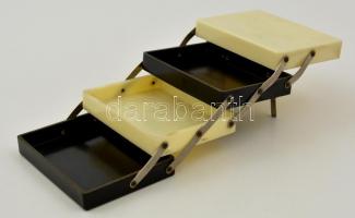 Futurit retró bakelit cigaretta kínáló, jó állapotban, 9×6,5×5 cm