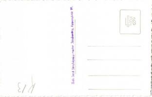 1940 Nagyszalonta, Salonta; Országzászló avatás. Ünneplők a városházán az elnökség mellett / Hungari...