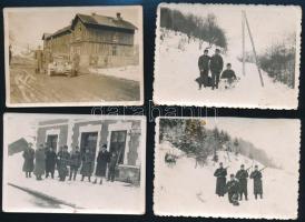 1940 Magyar katonák Fenyvesvölgyben (az ottani vasútállomáson), Kárpátalján, hátoldalon feliratozott fotók, 6x9 cm