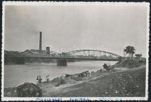 cca 1910 Szatmárnémeti, Szamos híd, gyár, fotó, 11x16,5 cm / Satu Mare, bridge, factory, photo 11x16,5 cm