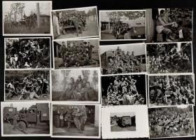 23 db vegyes katonai fotó a kommunizmus időszakából, 9x6 cm