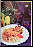 Cey-Bert Róbert Gyula: Magyar halgasztronómia. AZ újjászülető magyar halkonyha receptjei. h. n., 200...