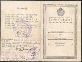 1935 Katonai igazolványok, fényképes emléklap egy azon személy részére