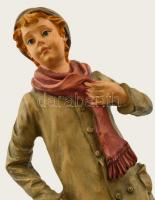 Capodimonte sálát fogó fiú, jelzett (Mario Pegoraro) , kézzel festett kerámia, hibátlan, fa talapzat...