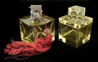 Halványsárga parfümös és pipere üveg, csorbával, 12x8x8 cm