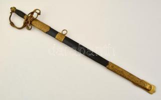 cca 1930 Tűzoltósági díszkard, gazdagon díszített markolattal, hüvellyel, pengehossz: 54,5 cm, telje...