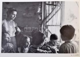 Gina Lollobrigida: Az én Itáliám. Gina Lollobrigida felvételei. Bp., 1973, Corvina. Kiadói egészvász...