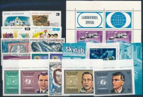 Space Research 1967-1974 2 blocks + 9 stamps + 2 seta, Űrkutatás 1967-1974 2 klf blokk + 9 klf önálló érték + 2 klf sor