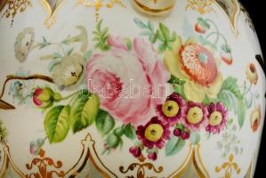 cca 1850 Fújt díszkancsó, kézzel festett, több rétegű, hámozott, apró karcolással és arany festék ko...