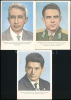 1 db MODERN orosz képeslapfüzet asztronautákkal (8 lap) + 3 orosz asztronauta képeslap; űrhajózás / ...