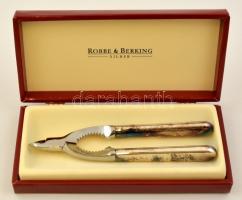 Robbe & Berking jelzett designer pezsgő bontó fogó. Ezüstözött nyéllel, eredeti dobozában, újszerű állapotban / Champagne Tongs in original box