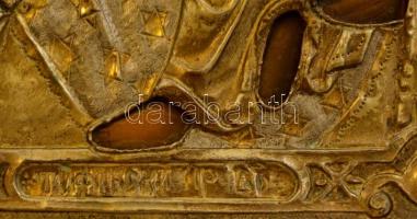 Orosz ikonfestő, 20. sz. eleje: Tikhvini Istenanya. Olaj, fa, réz okláddal, kis hibákkal, 26,5×22 cm...