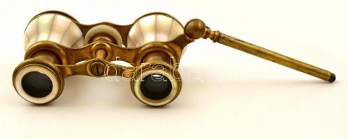 Jelzett gyöngyház berakásos színházi látcső. WK jelzéssel. szép állapotban