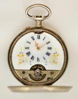 XIX, sz. vége. Különleges rugós szerkezetű ezüst 8 napos zsebóra, festett porcelán számlappal, előre...