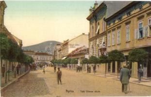 Nyitra, Nitra; Tóth Vilmos utca, Schiller kávéház és szálloda / street view with hotel and cafe