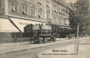 Arad, utcakép Rónai A. János központi szállodájával, autóbusz Scheiber Lajos és Neumann M. reklámjával. Ruhm ödön felvétele / street view with hotel and autobus with advertisements