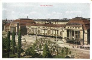 44 db RÉGI külföldi képeslap közlekedési eszközökkel. Sok német és osztrák képeslap felvonókkal / 44...