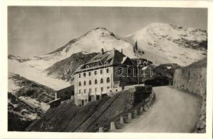 44 db RÉGI külföldi képeslap közlekedési eszközökkel. Sok német és osztrák képeslap felvonókkal / 44...