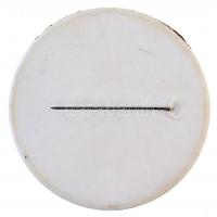 Szovjetunió ~1980. "Ne kiabálj, hallom!" KGB(?) műanyag propaganda jelvény (45mm) T:2-
So...