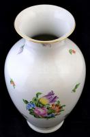 Herendi virág mintás váza, kézzel festett, jelzett, hibátlan, m: 31,5  cm