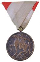 Homonnay Jenő (1883-?) ~1930. MOVE (Magyar Országos Véderő Egylet) - Becsülettel a hazáért Br díjérem GÁL gyártói jelzéssel, mellszalagon (39mm) T:2 / Hungary ~1930. MOVE (Hungarian National Defence Association) Br award medal with ribbon and GÁL makers mark. Sign.: Jenő Homonnay (39mm) C:XF