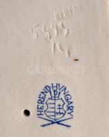 Herendi cipész inas, fehér mázas, jelzett, hibátlan, m:18 cm