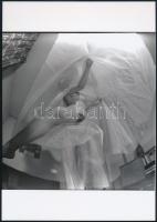 cca 1974 Menyasszonyi ruha főpróbája, 2 db szolidan erotikus fénykép, vintage negatívokról készült m...