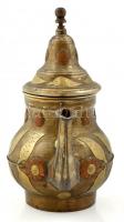 Théiére Moulay Hassan réz kiöntő, sárga és vörös réz rátétekkel, jelzett, m:21 cm