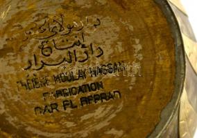 Théiére Moulay Hassan réz kiöntő, sárga és vörös réz rátétekkel, jelzett, m:21 cm